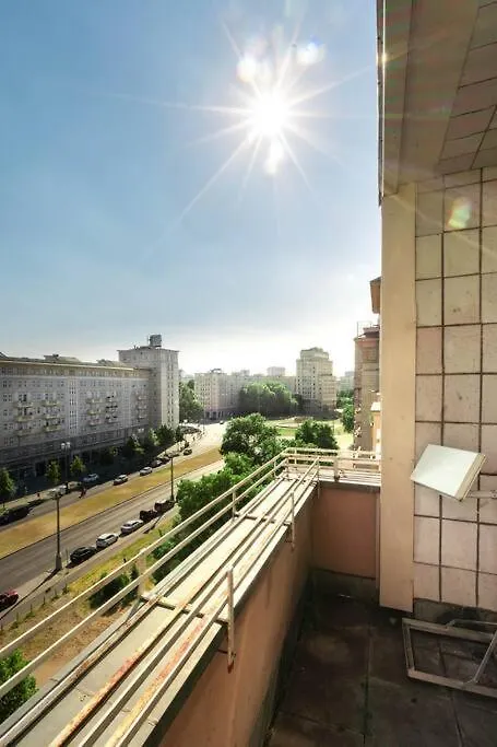 Apartment Zwei Charmante Privatzimmer Mit Wohnbereich In Zentraler Berliner Wohnung