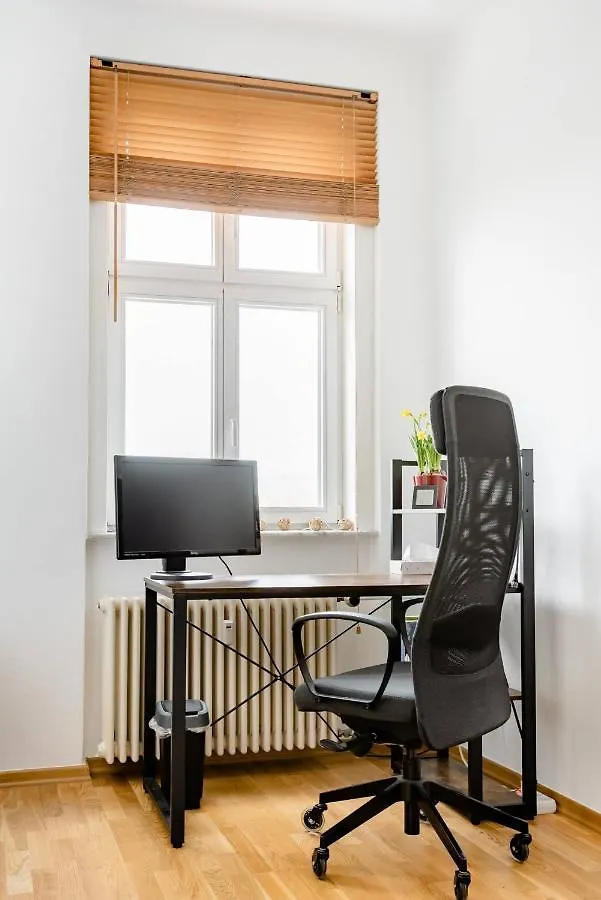 Zwei Charmante Privatzimmer Mit Wohnbereich In Zentraler Berliner Wohnung 0*, Berlin Germany
