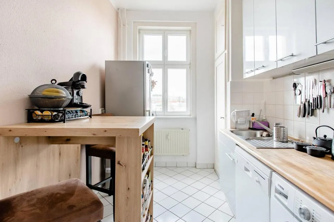 Zwei Charmante Privatzimmer Mit Wohnbereich In Zentraler Berliner Wohnung 0*, Berlin
