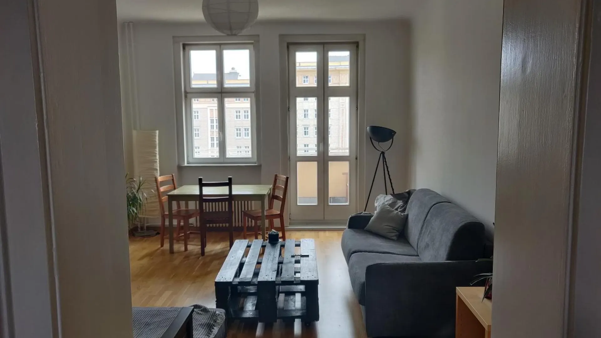 Zwei Charmante Privatzimmer Mit Wohnbereich In Zentraler Berliner Wohnung 0*,  Německo